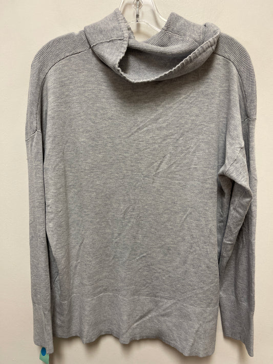 Sweater By Jones And Co In Grey, Size: L