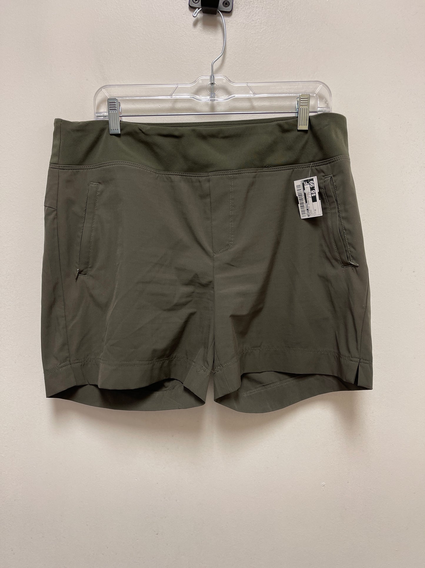 Green Athletic Shorts West Bound, Size M