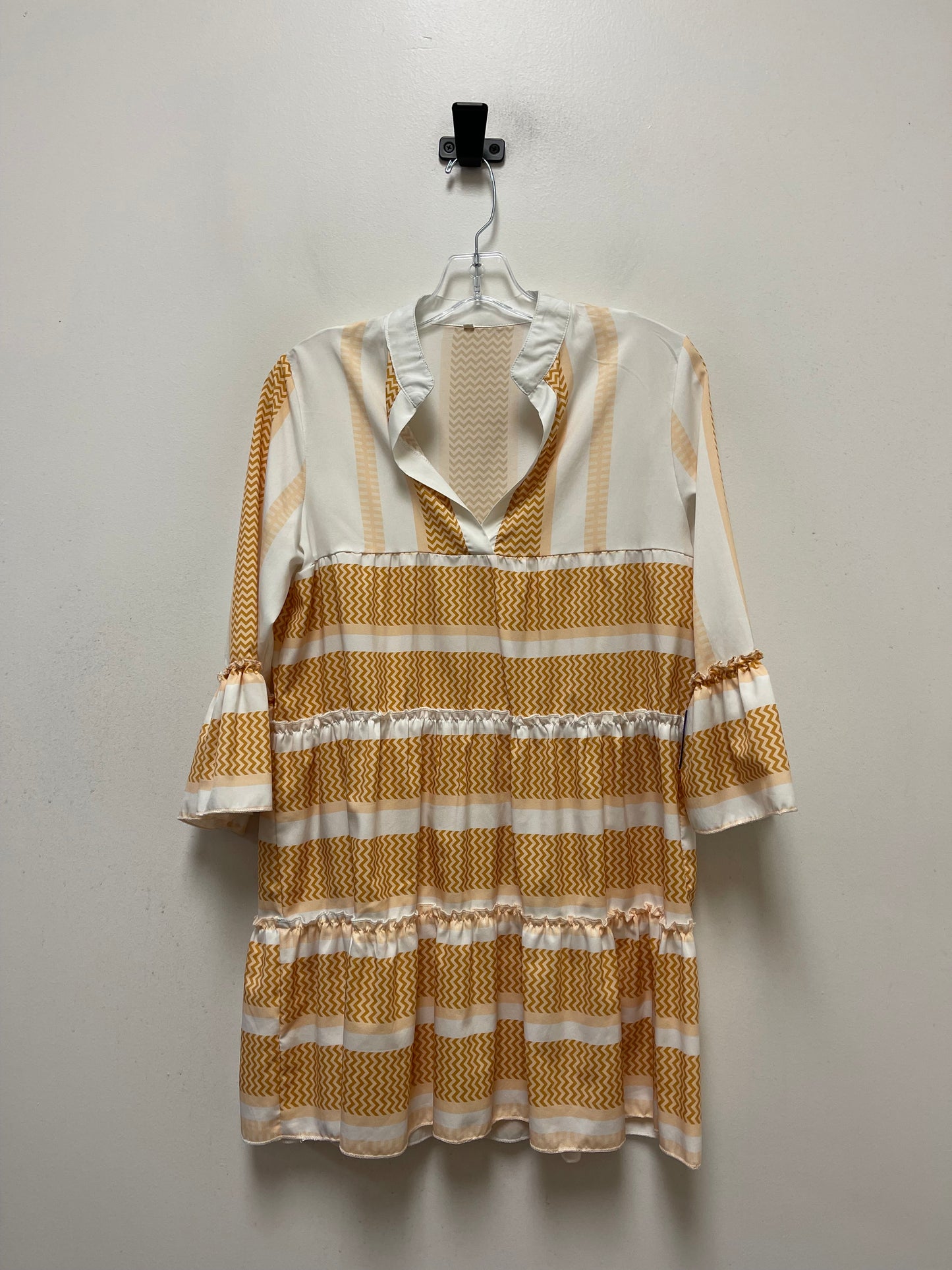 Yellow Dress Casual Short Clothes Mentor, Size M