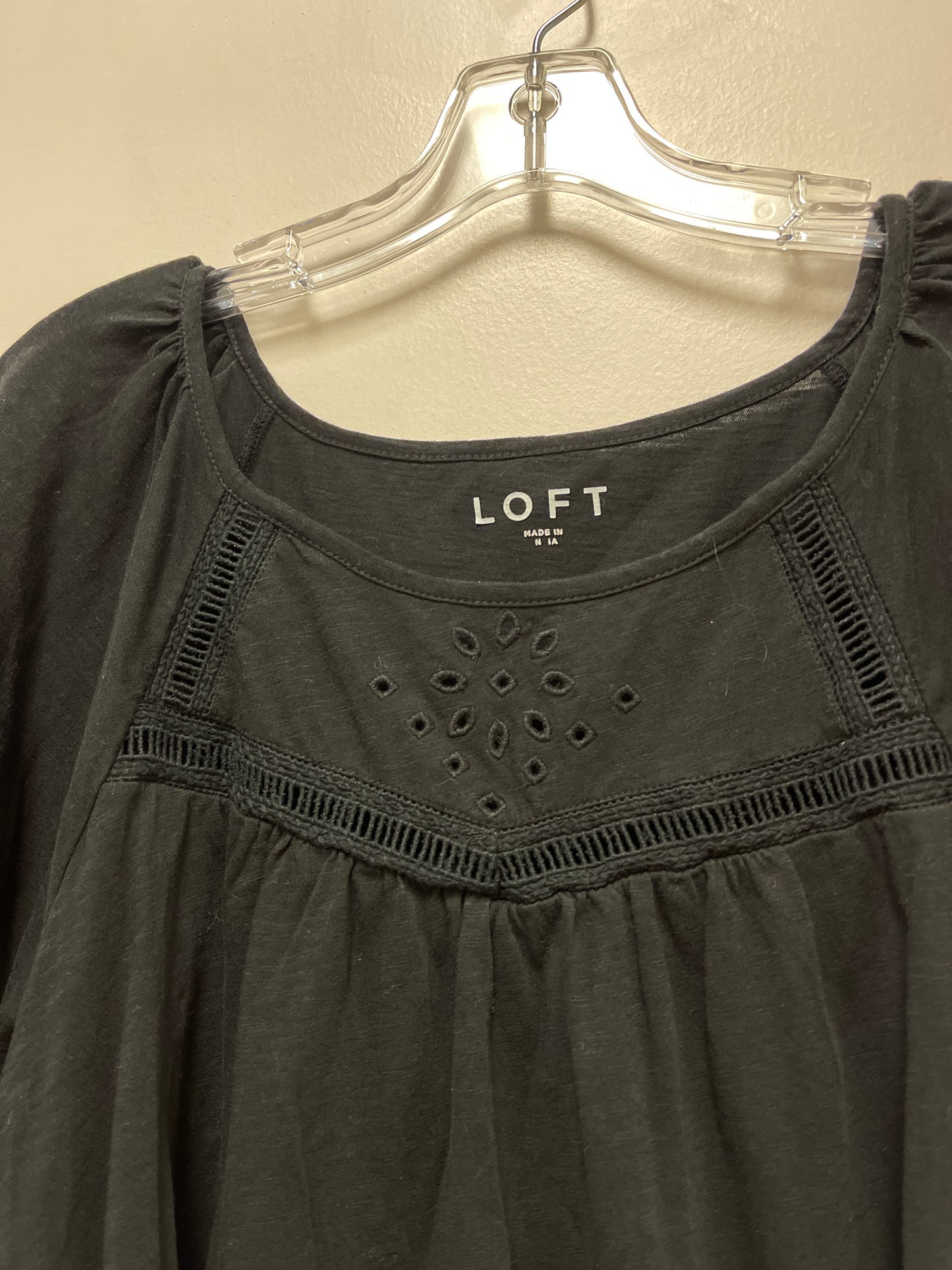 Black Top Short Sleeve Loft, Size L