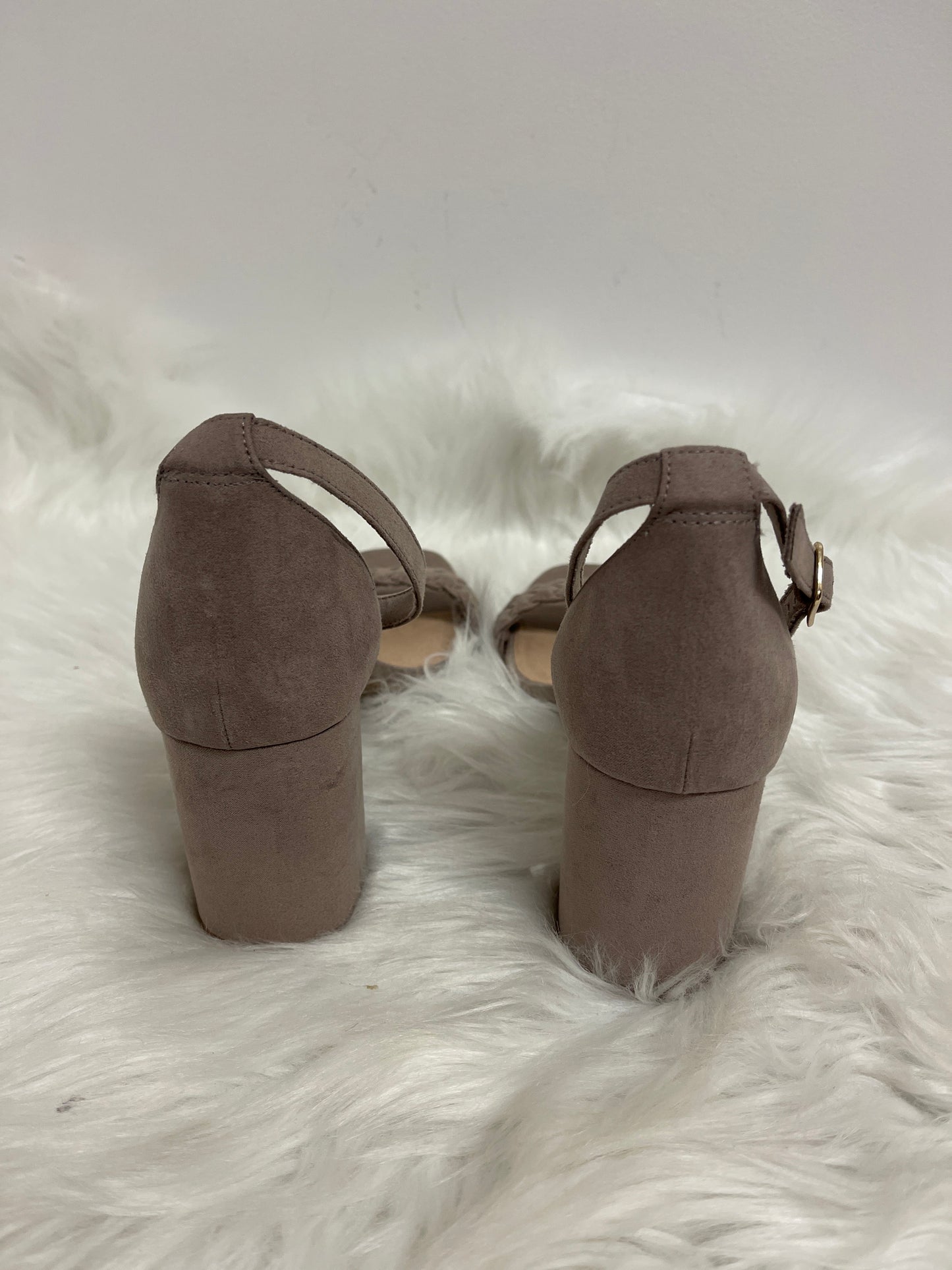 Taupe Sandals Heels Block Old Navy, Size 10