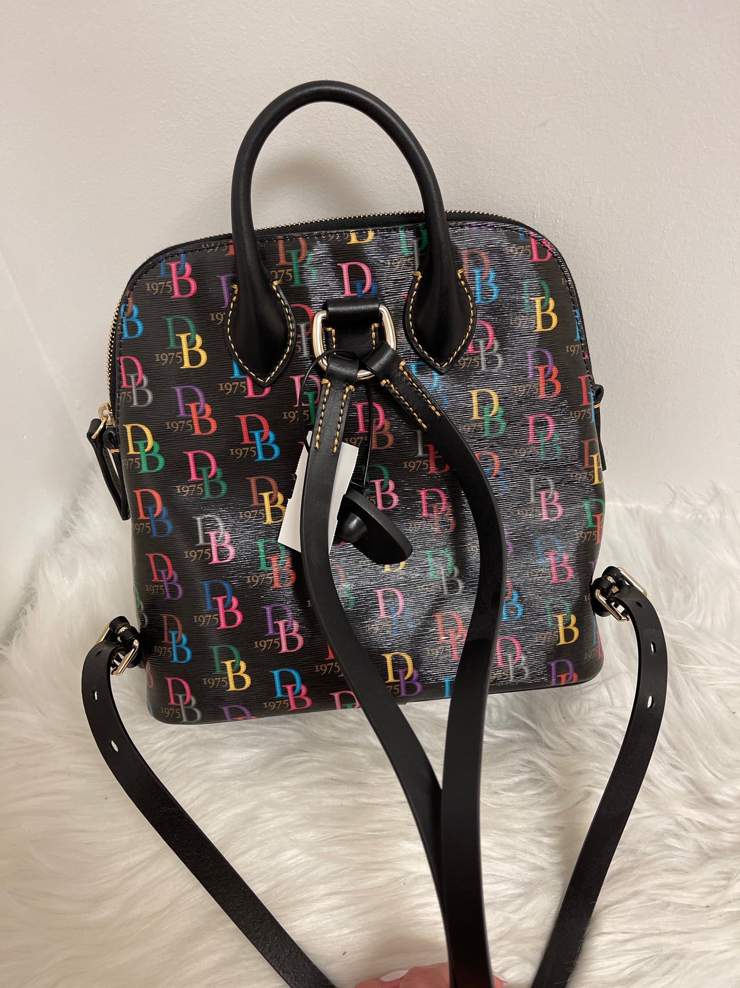 Handbag Designer Dooney And Bourke, Size Medium