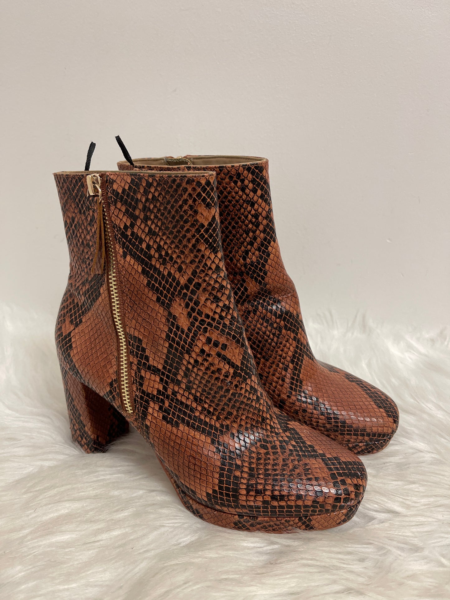 Boots Ankle Heels By H&m In Snakeskin Print, Size: 7.5