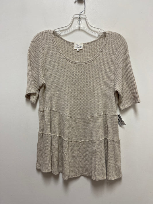 Top Short Sleeve By Ava James In Cream, Size: M