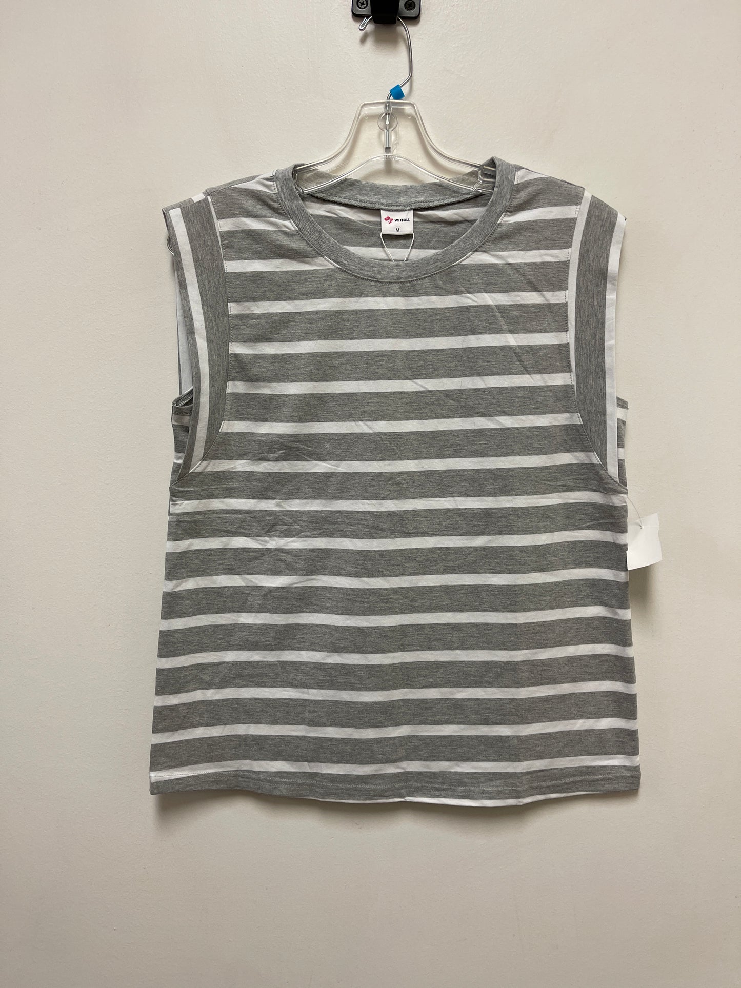 Top Sleeveless By Clothes Mentor In Grey, Size: M