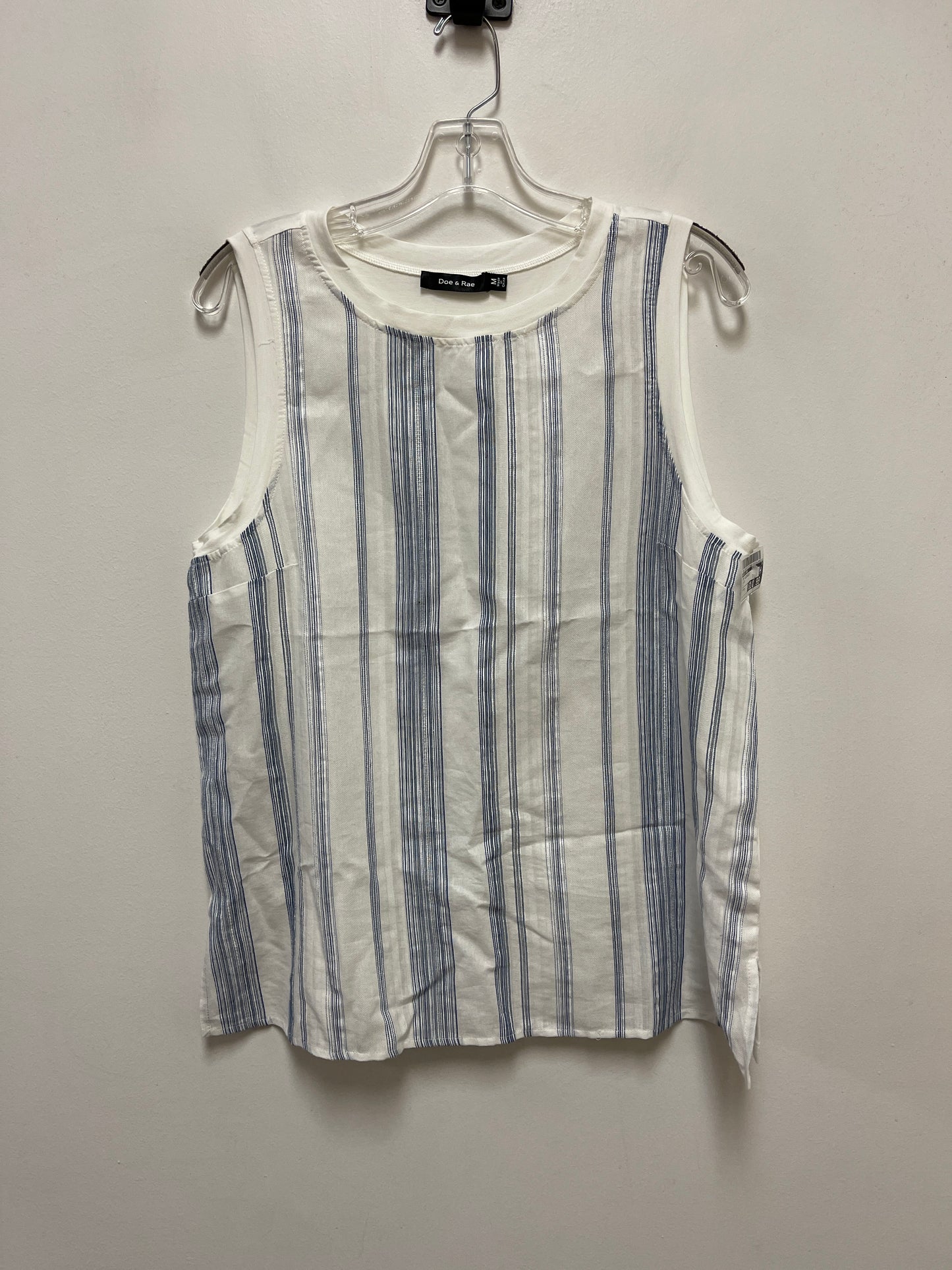 Top Sleeveless By Doe & Rae In White, Size: M