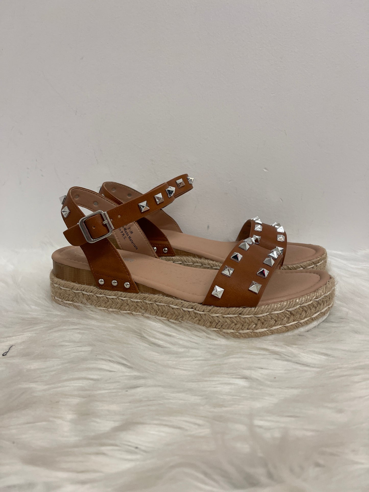 Sandals Heels Platform By Cushionaire In Brown, Size: 8.5