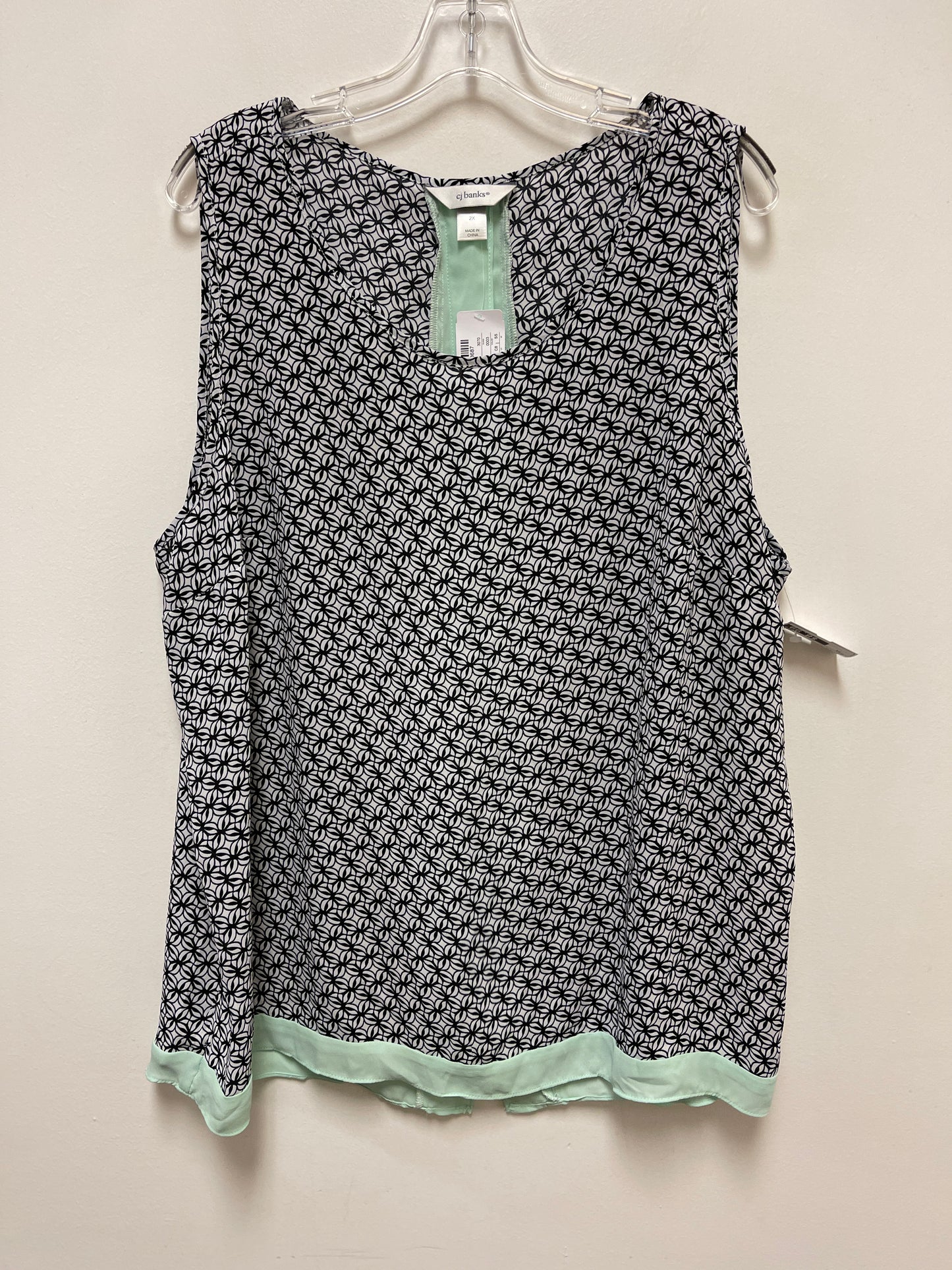 Top Sleeveless By Cj Banks In Black & White, Size: 2x