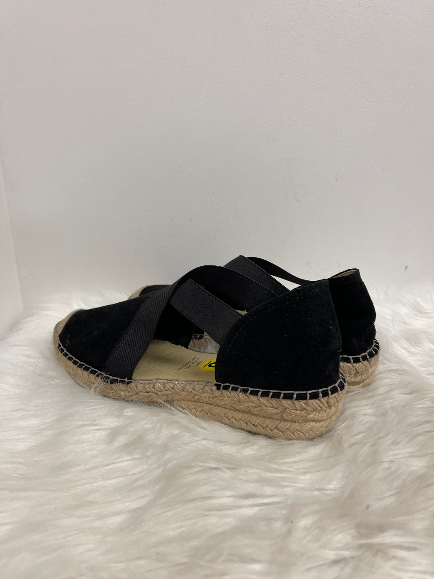 Sandals Flats By Cmc In Black, Size: 9