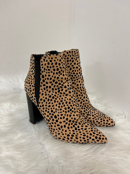 Boots Ankle Heels By Qupid In Animal Print, Size: 9