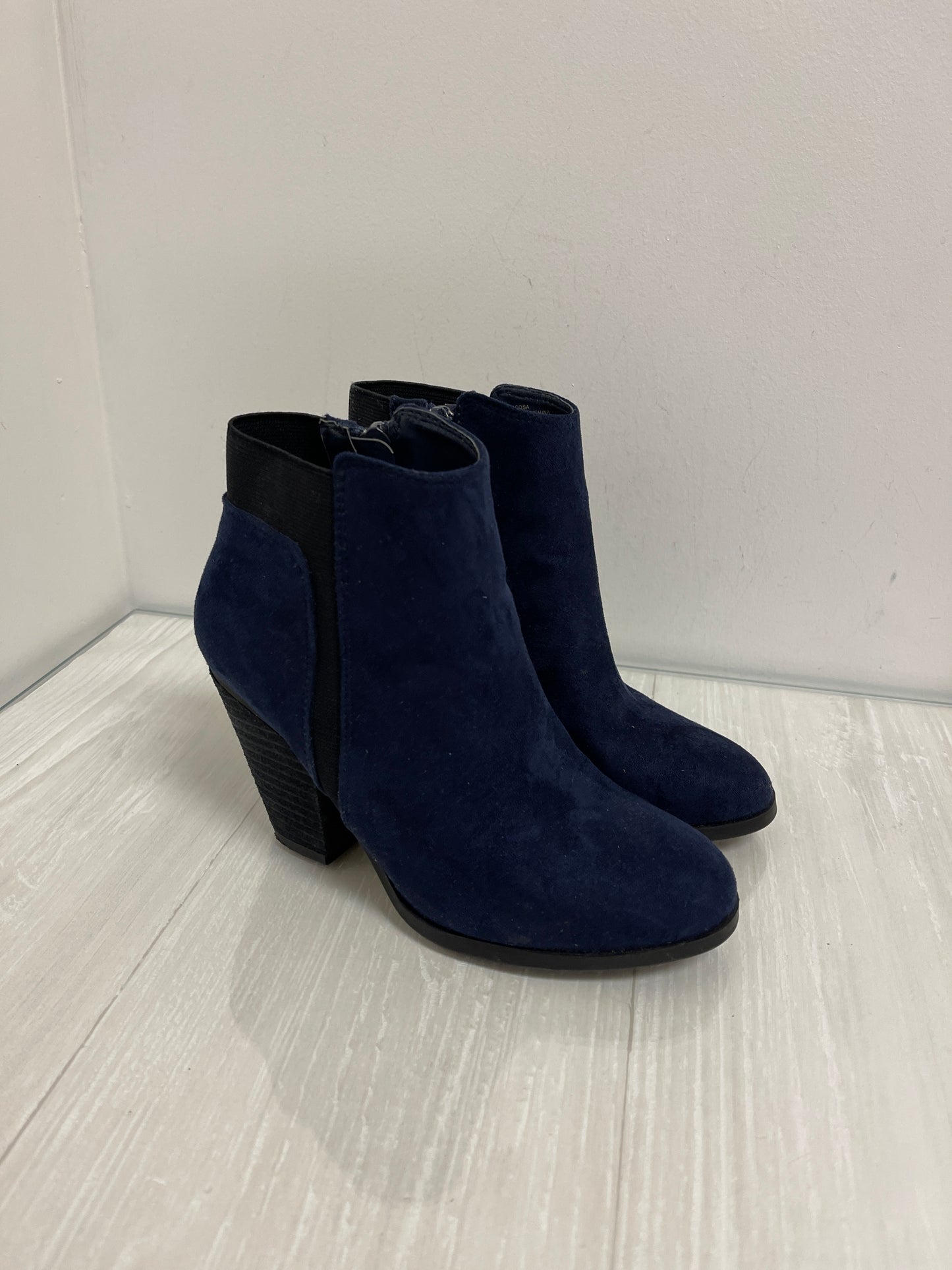 Boots Ankle Heels By Mix No 6 In Navy, Size: 6.5