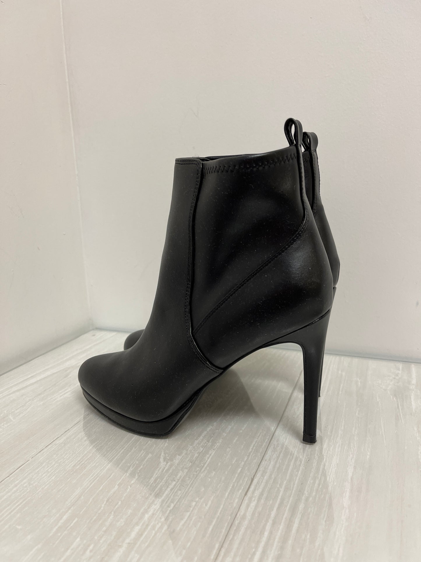 Boots Ankle Heels By Nine West In Black, Size: 9.5