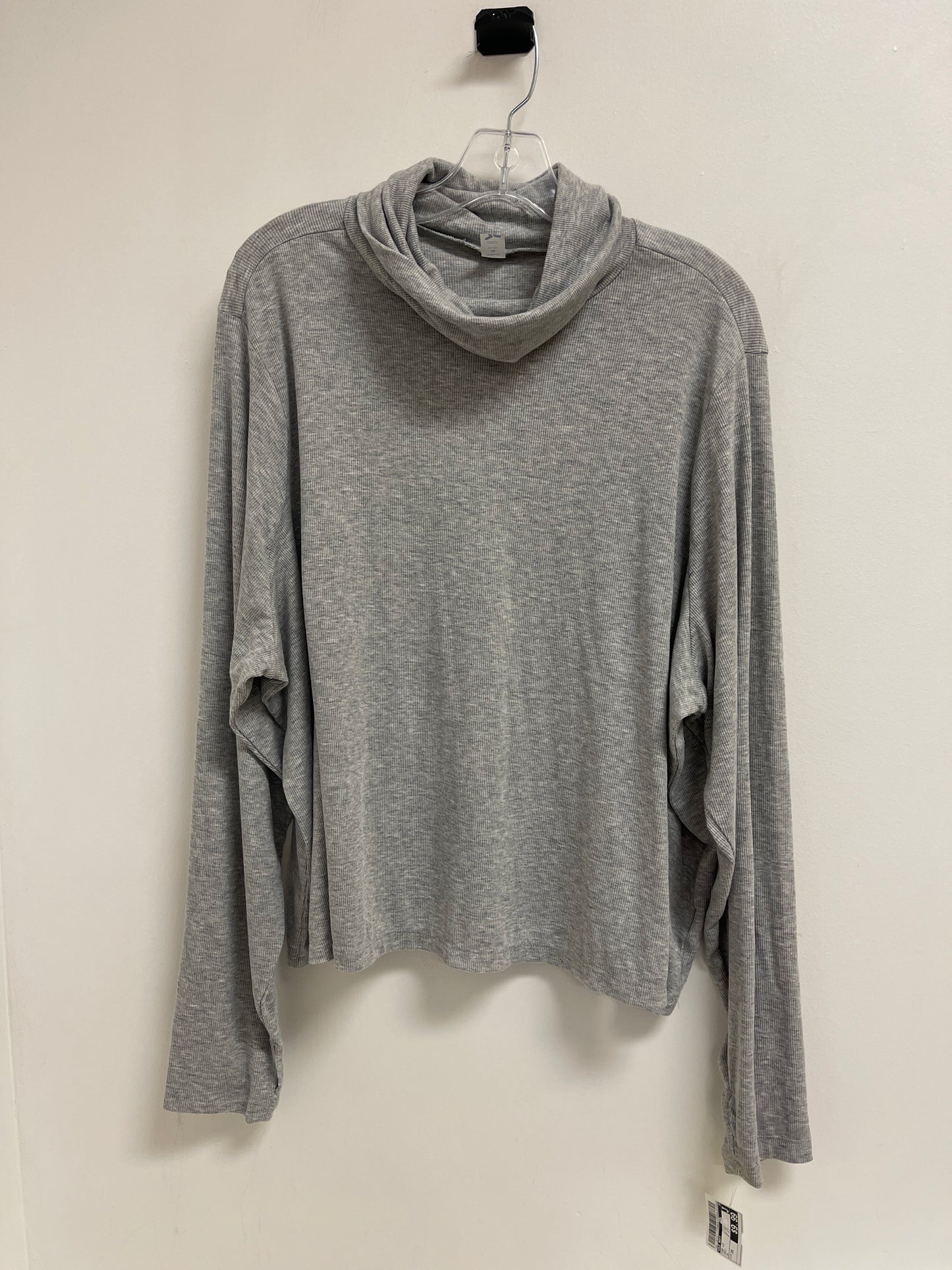 Top Long Sleeve By Old Navy In Grey, Size: 3x