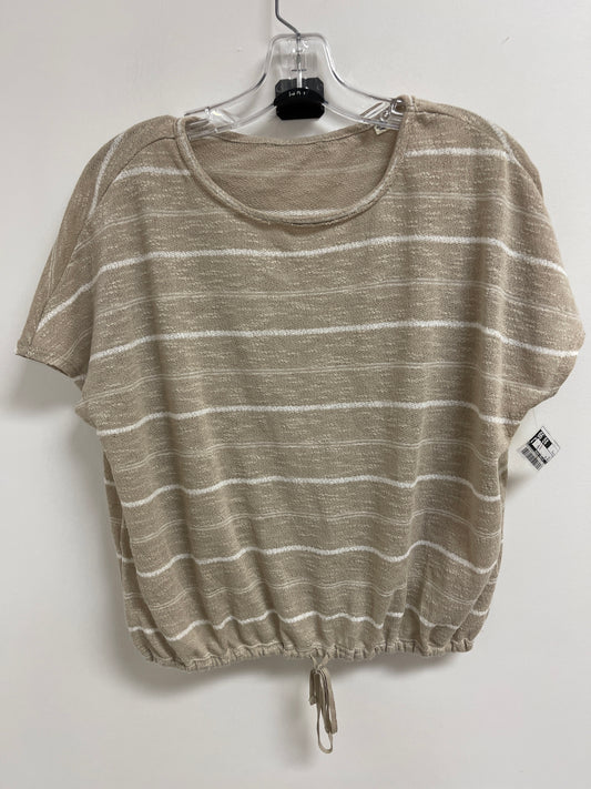 Top Short Sleeve By Clothes Mentor In Tan, Size: S