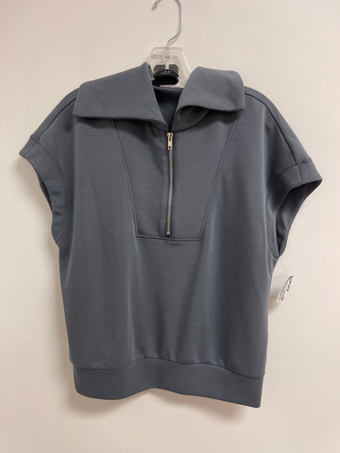 Sweater Short Sleeve By Clothes Mentor In Grey, Size: M