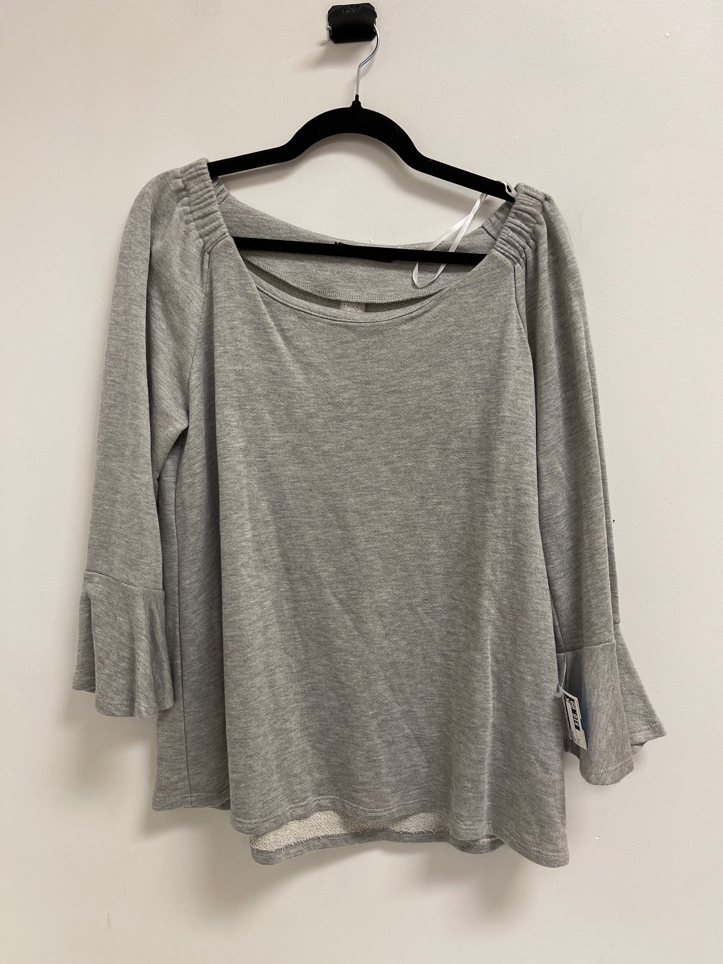 Sweater By Gibson In Grey, Size: M