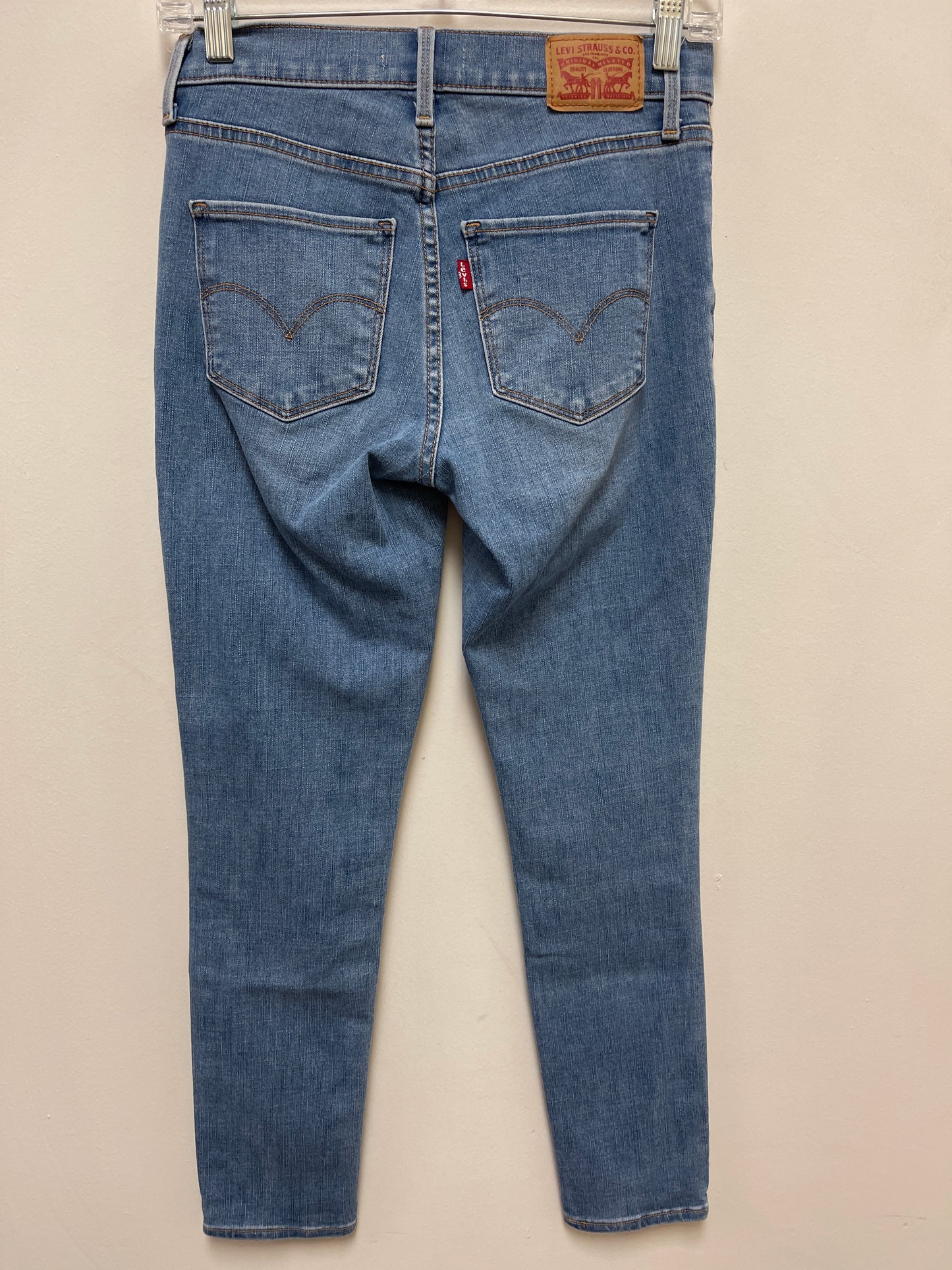 Jeans Skinny By Levis In Blue Denim, Size: 2