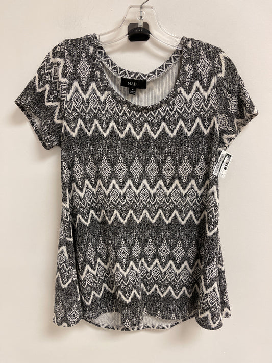 Top Short Sleeve By Naif In Black & White, Size: M