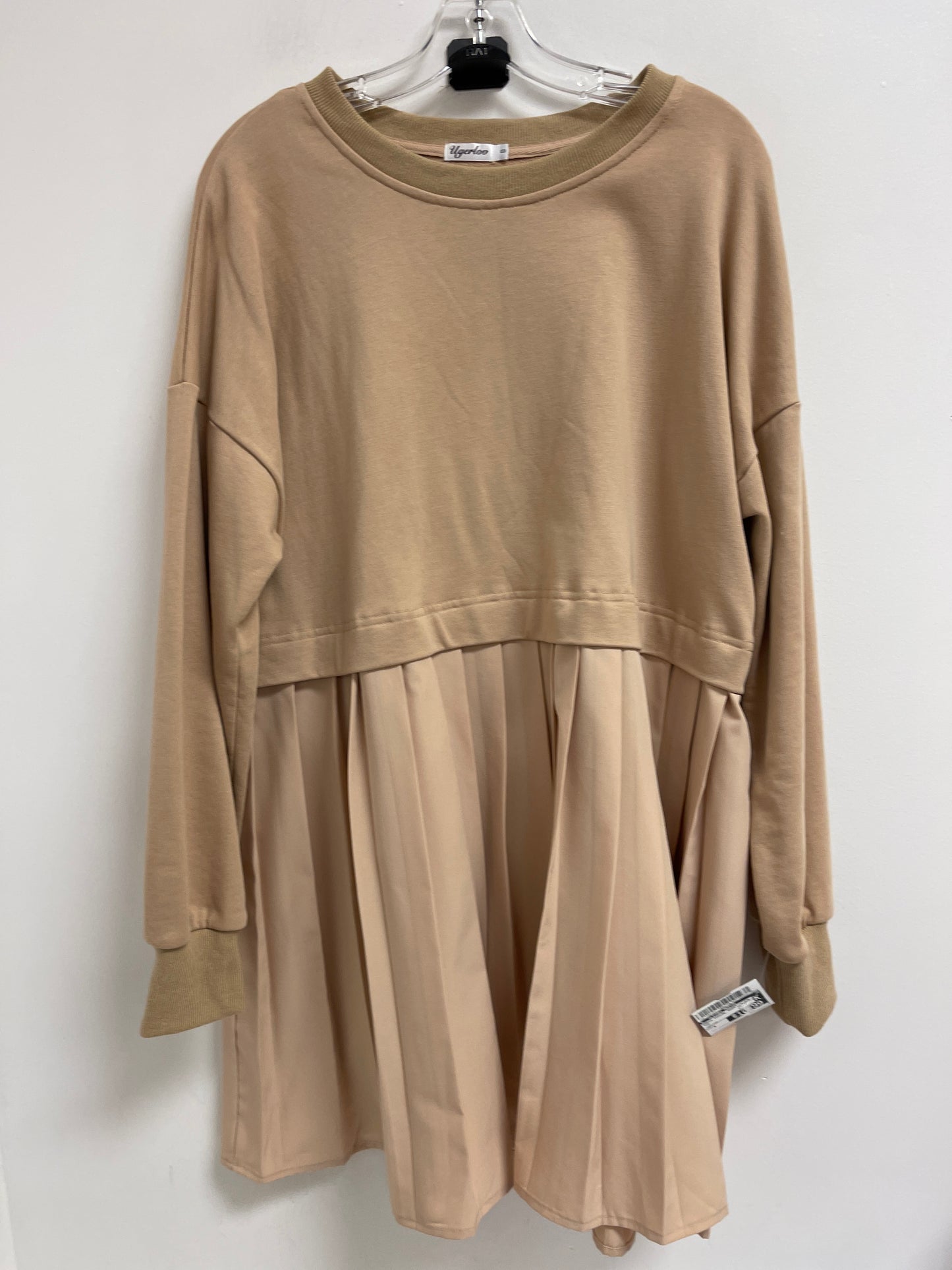 Dress Casual Short By Clothes Mentor In Tan, Size: S