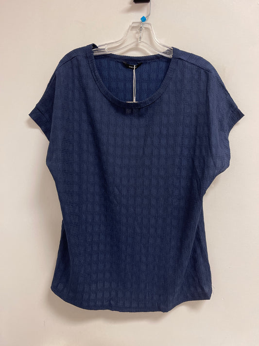 Top Short Sleeve By Clothes Mentor In Navy, Size: L