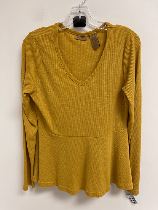 Top Long Sleeve By Wrangler In Yellow, Size: M