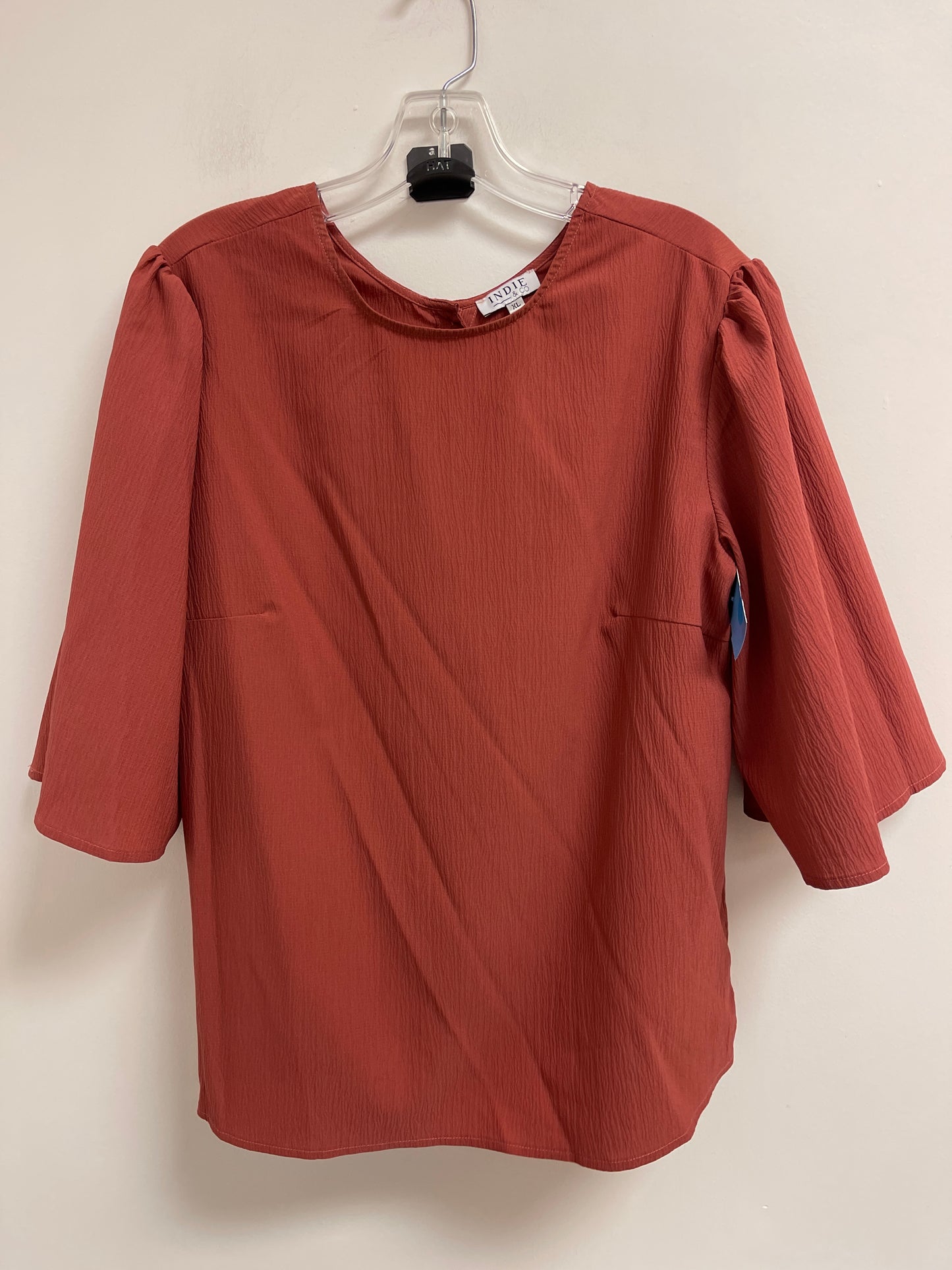 Top Short Sleeve By Clothes Mentor In Red, Size: Xl