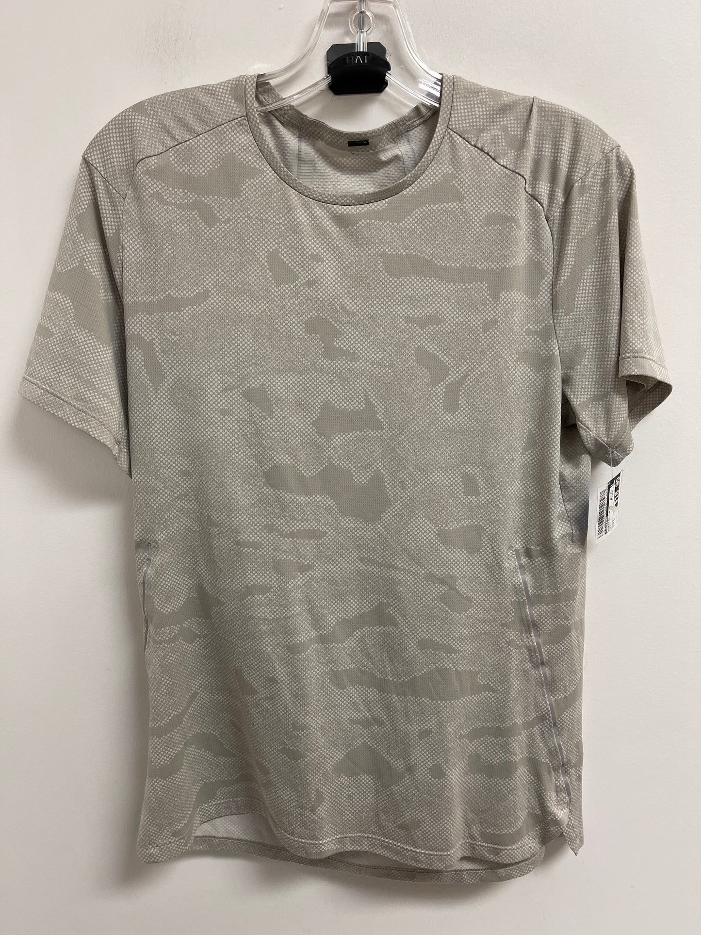 Athletic Top Short Sleeve By Lululemon In Grey, Size: S