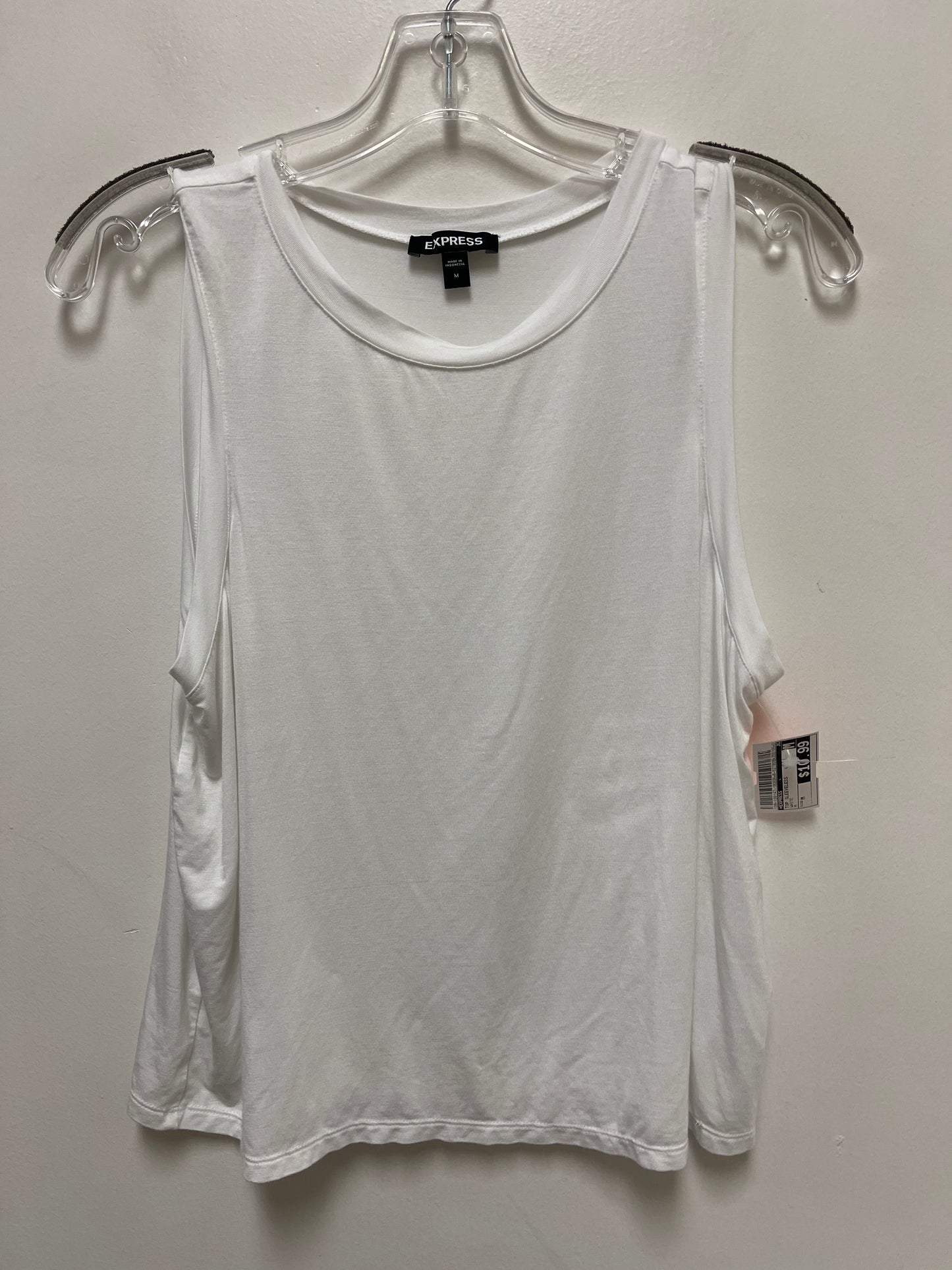 Top Sleeveless By Express In White, Size: M