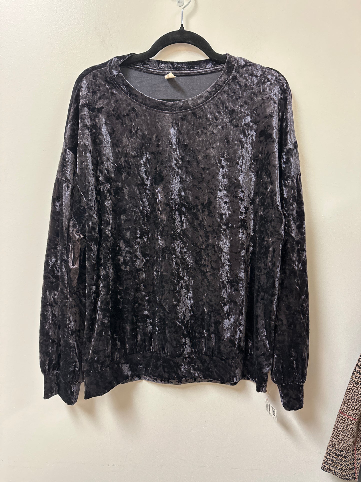 Sweater By Wishlist In Purple, Size: M