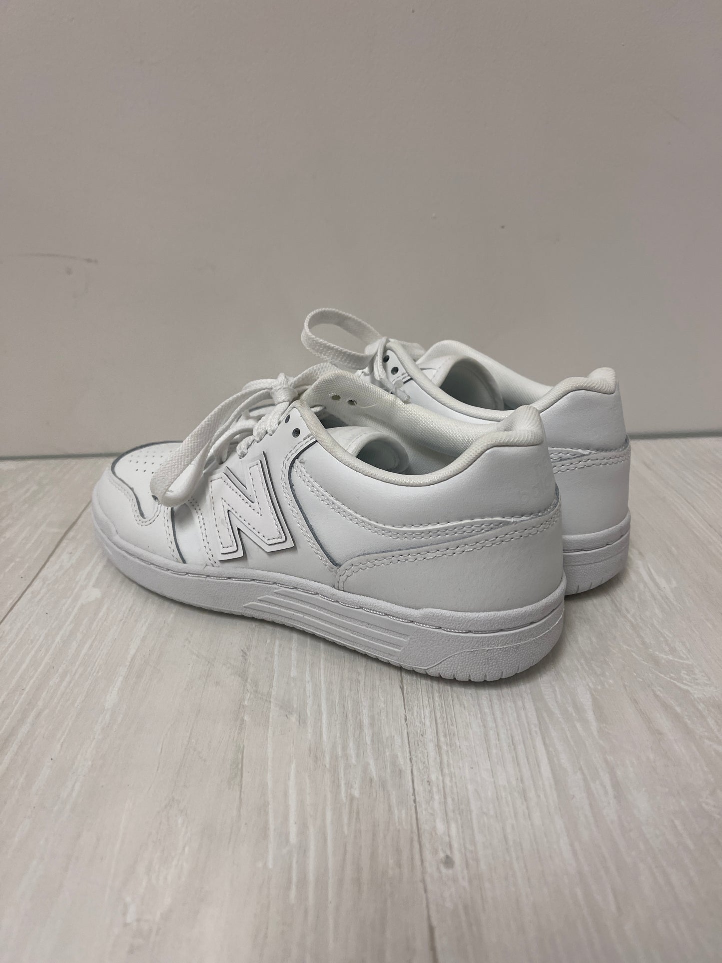 Shoes Sneakers By New Balance In White, Size: 7.5