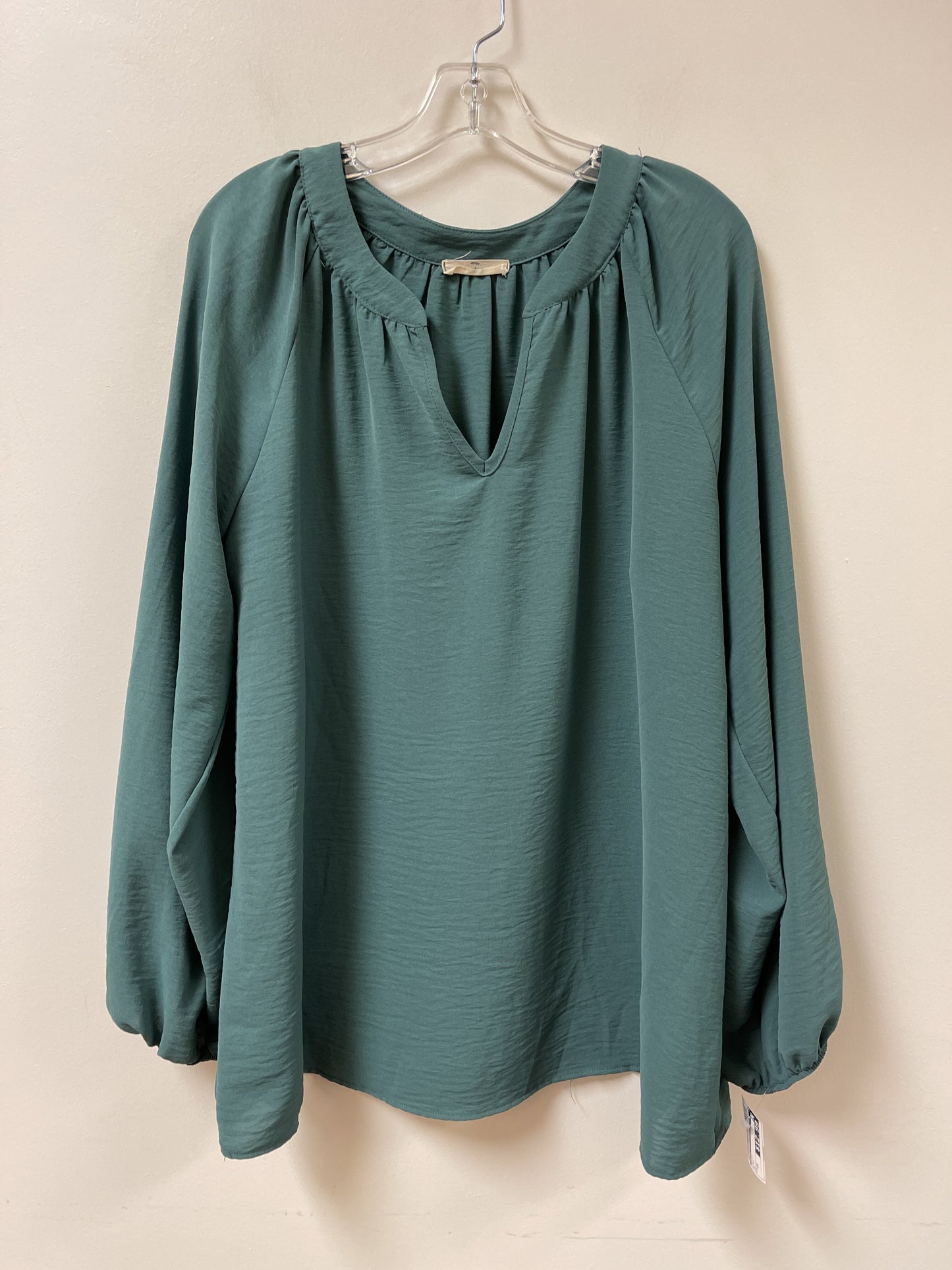 Top Long Sleeve By Entro  Size: 2x