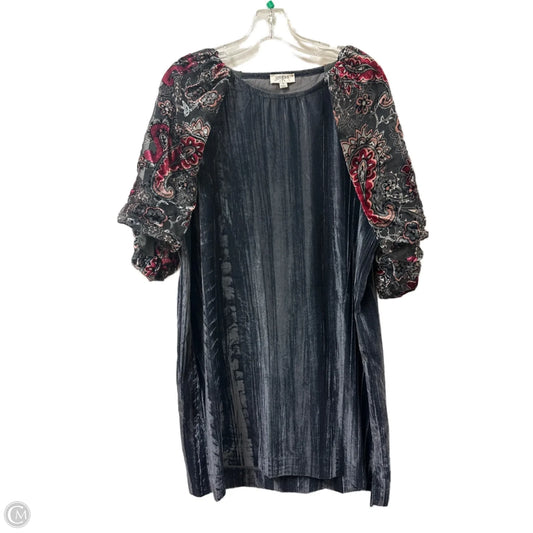 Dress Casual Short By Umgee In Grey, Size: S