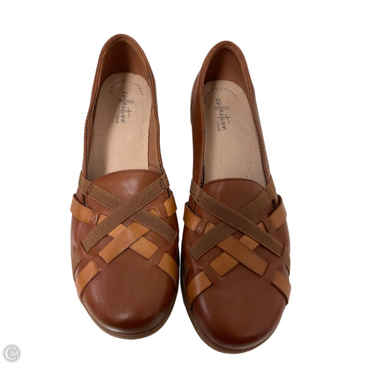 Shoes Flats By Clarks In Brown, Size: 9.5