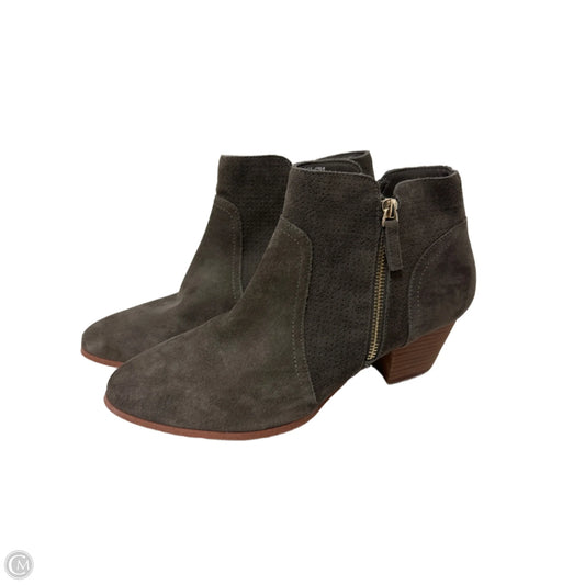 Boots Ankle Heels By Clothes Mentor In Grey, Size: 9.5