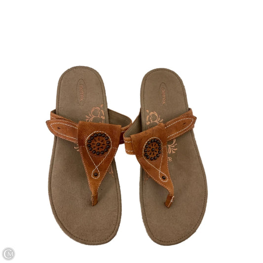 Sandals Flip Flops By Aetrex In Tan, Size: 9.5