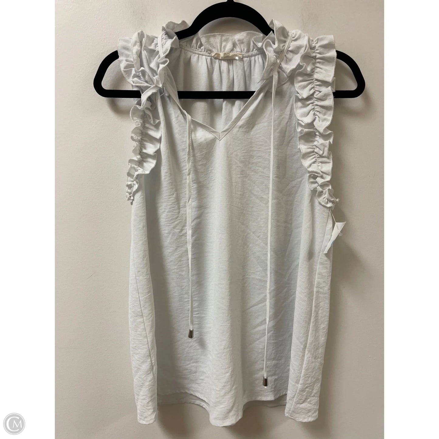 Top Sleeveless By Entro In White, Size: M