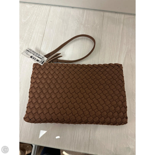 Wristlet By Clothes Mentor, Size: Medium
