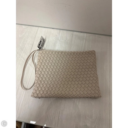 Wristlet By Clothes Mentor, Size: Medium