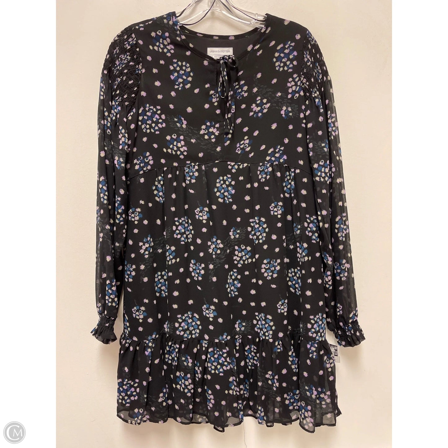 Dress Casual Short By Urban Outfitters In Black, Size: S