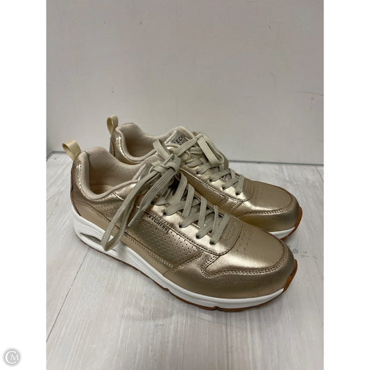 Shoes Sneakers By Skechers In Gold, Size: 10
