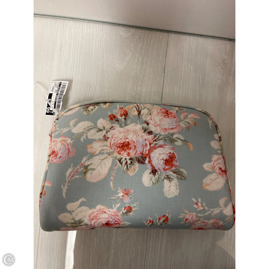 Makeup Bag By Clothes Mentor, Size: Large