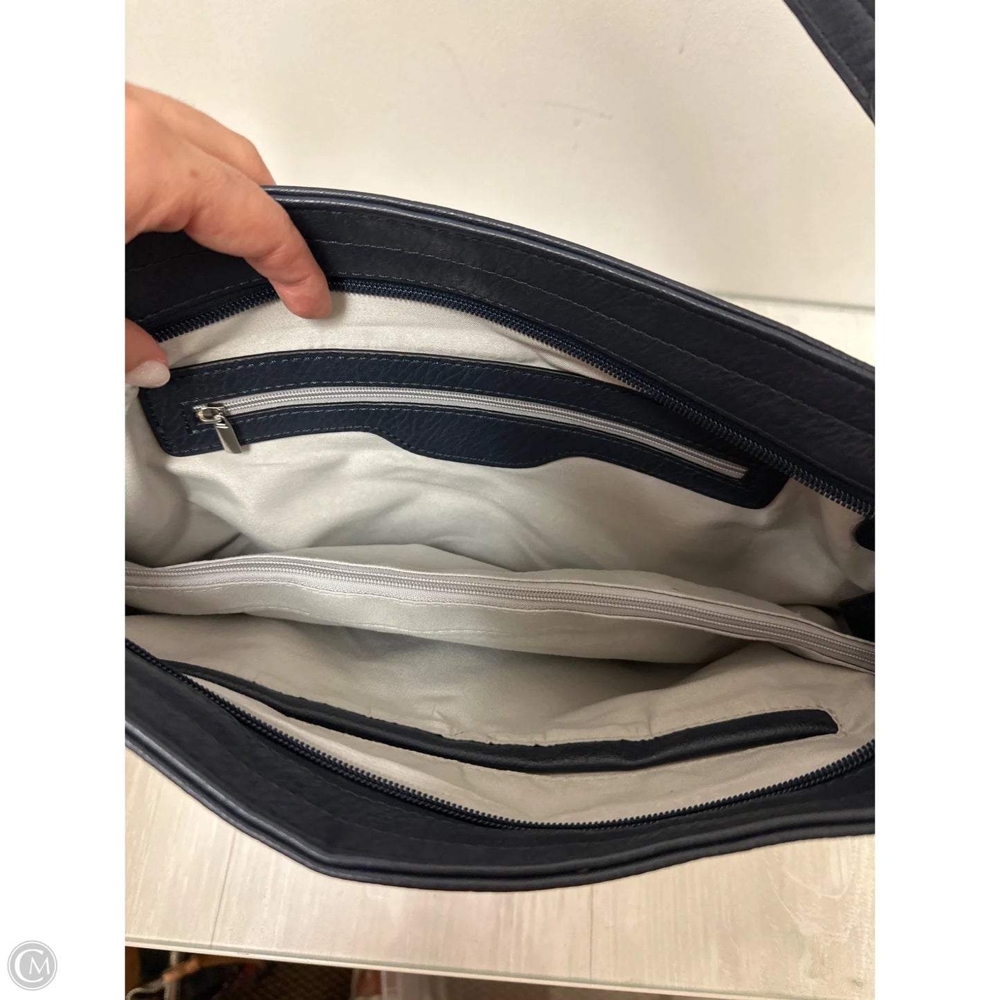 Handbag By Clothes Mentor, Size: Large