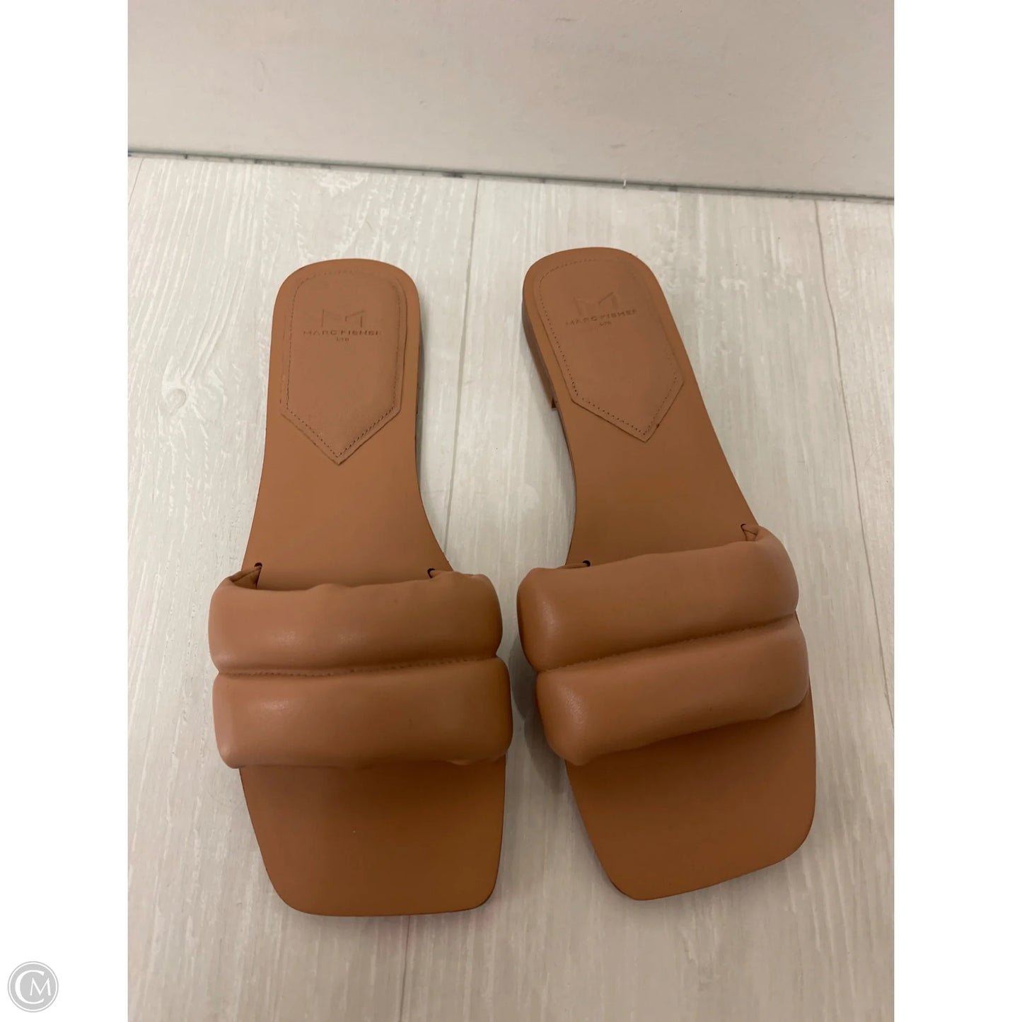 Sandals Flats By Marc Fisher In Cream, Size: 10