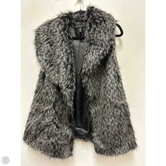 Vest Faux Fur & Sherpa By White House Black Market In Grey, Size: L