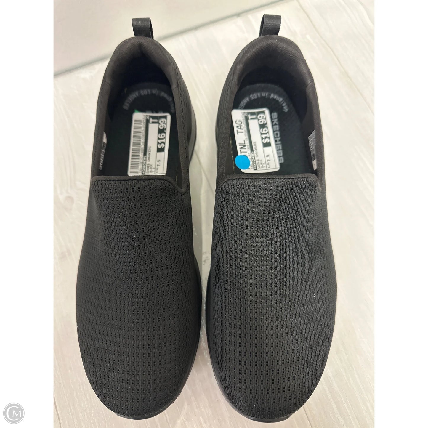 Shoes Sneakers By Skechers In Black, Size: 7.5