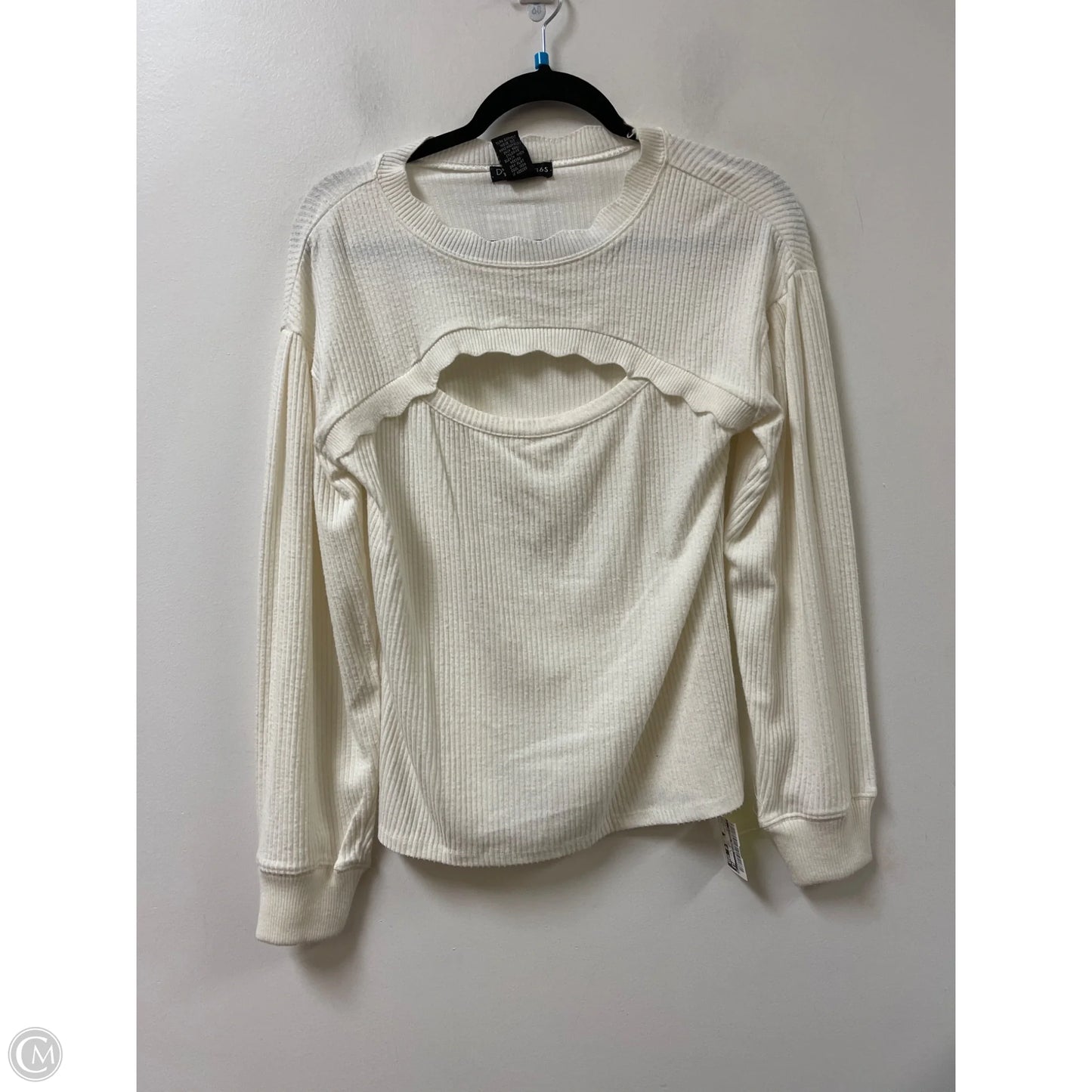 Sweater By Clothes Mentor In Cream, Size: S