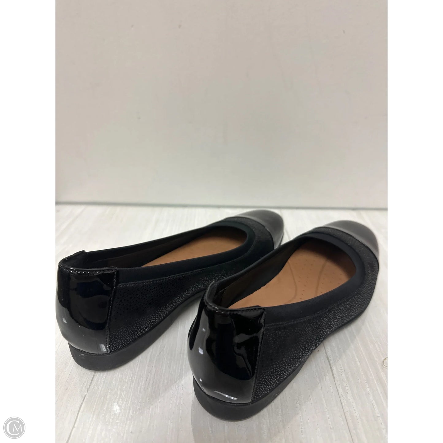 Shoes Flats By Clarks In Black, Size: 6.5