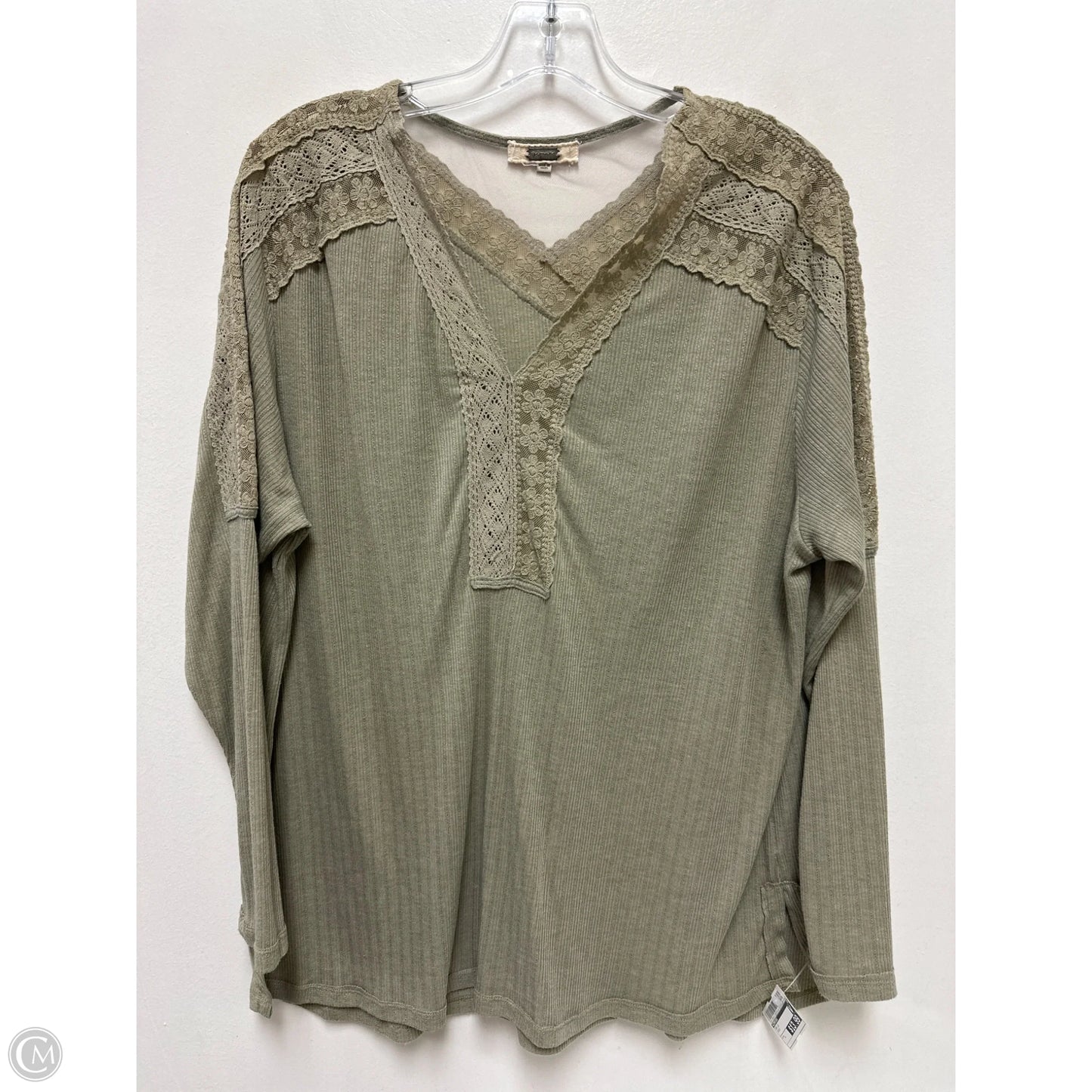 Top Long Sleeve By Gimmicks In Green, Size: L