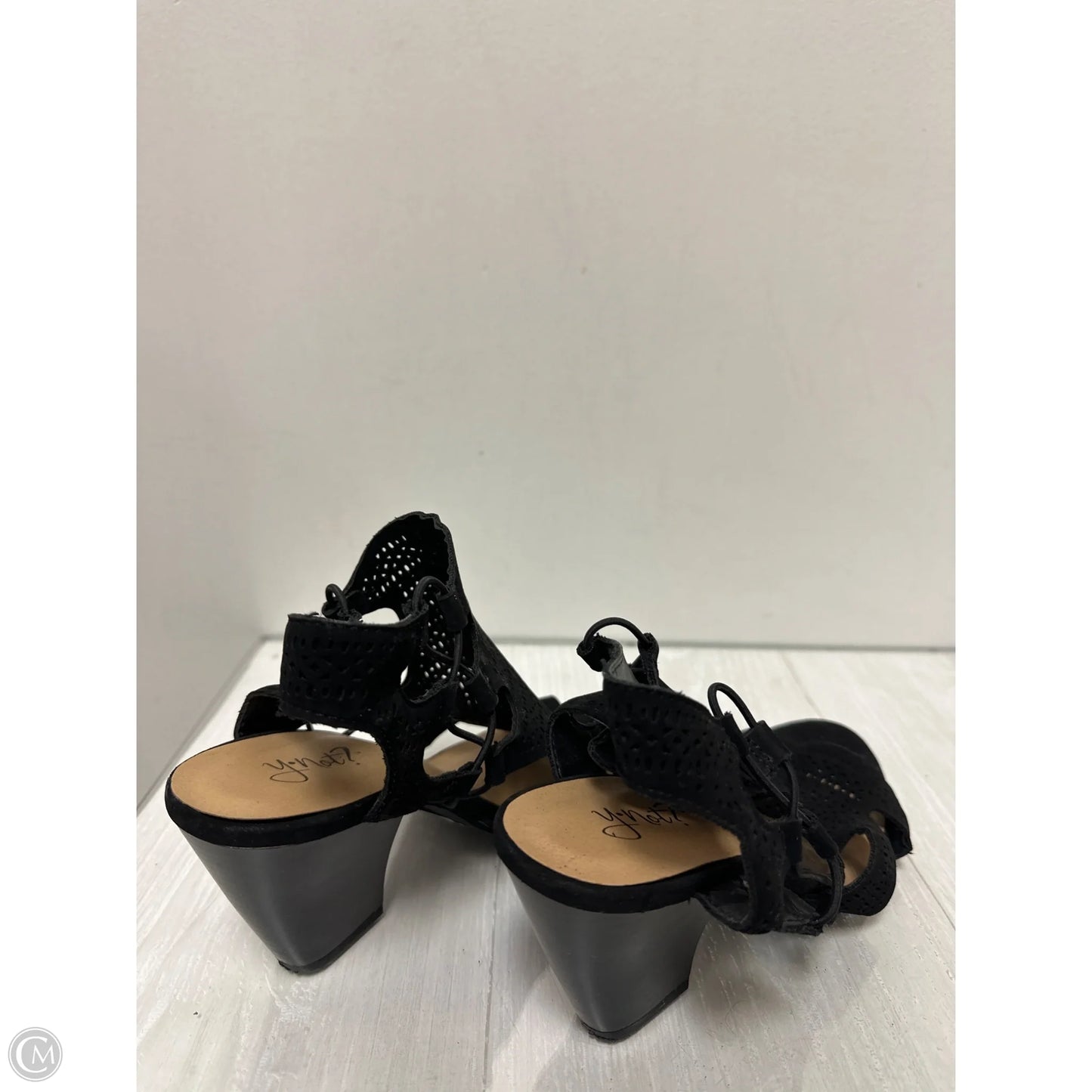 Sandals Heels Block By Clothes Mentor In Black, Size: 7.5