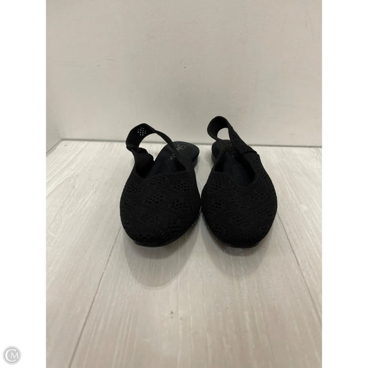 Shoes Flats By Skechers In Black, Size: 6